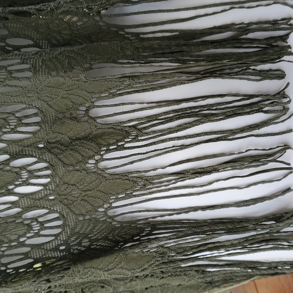 Intimately Free People Lace Crop Top Size M in Olive - Picture 5 of 7